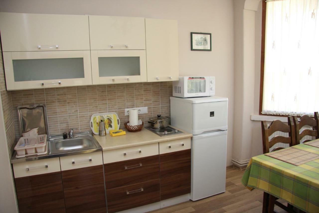 Villa Maria Apartman Miskolc Exterior foto